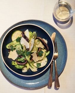 Portobello & pear salad