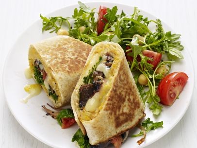 Portobello-chickpea wraps