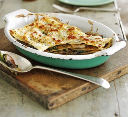 Portobello mushroom and spinach lasagne