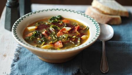 Portuguese cabbage soup (Caldo verde)