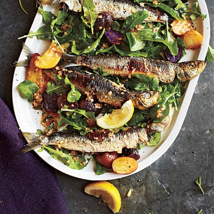 Portuguese sardine and potato salad with arugula
