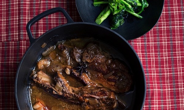 Pot roast pork with star anise and ginger