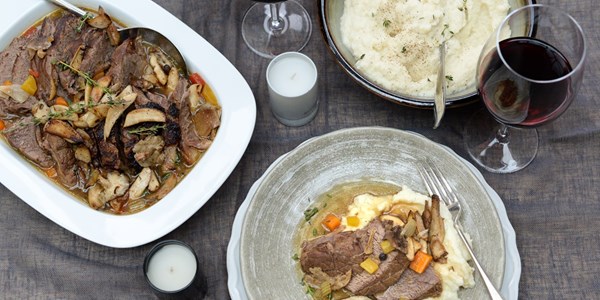 Pot-roast topside of beef with juniper berries and wild mushrooms