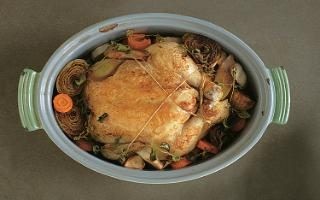 Pot-roasted chicken (Grydesteft kylling / Grytstekt kyckling)