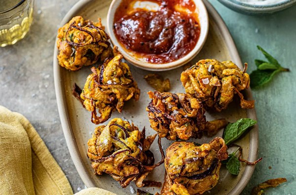 Potato & parsnip pakoras