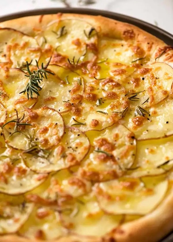 Potato & rosemary pizza
