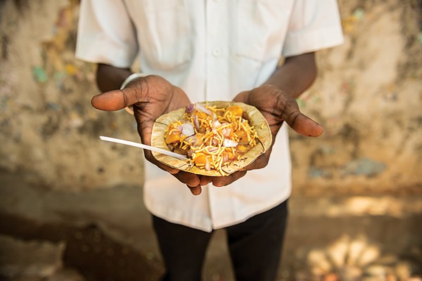 Potato and chickpea snack (Aloo chana chaat)