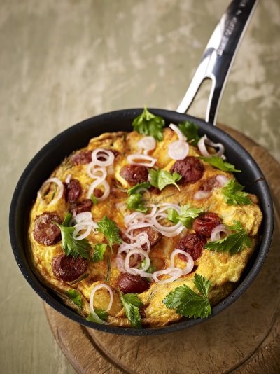 Potato and chorizo omelette with a kinda parsley salad