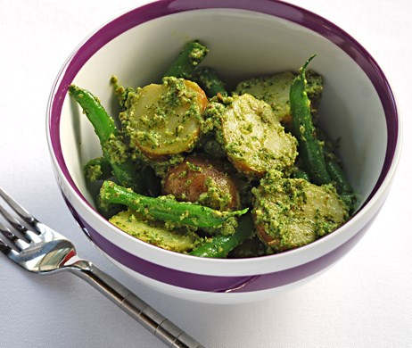 Potato and green bean salad with arugula pesto