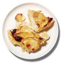 Potato and horseradish gratin