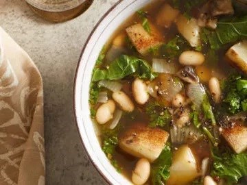 Potato and kale minestrone