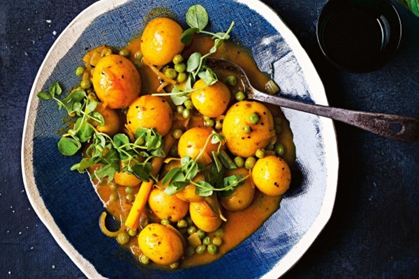 Potato and pea curry