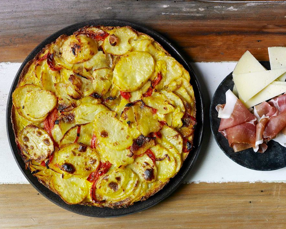 Potato and pepper tortilla with ham and cheese