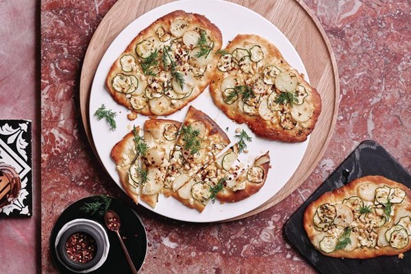Potato and zucchini pizza