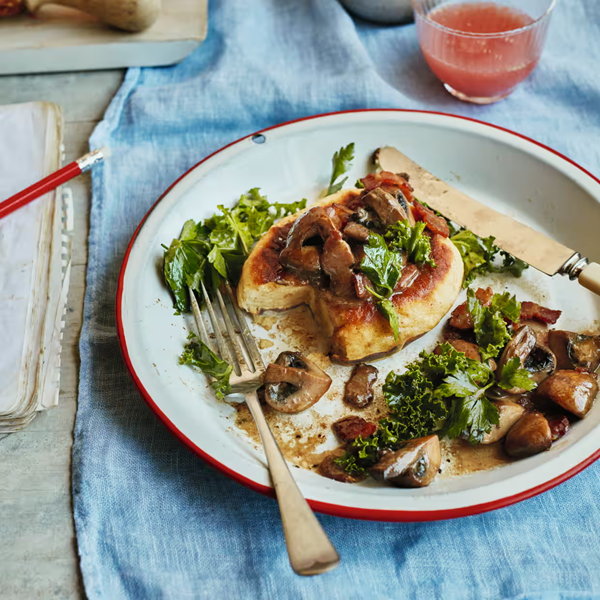 Potato cakes with rashers and mushrooms