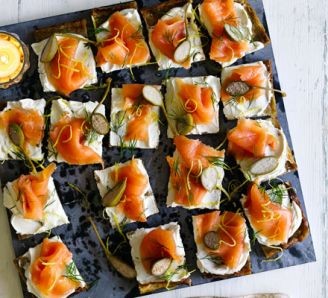 Potato cakes with smoked salmon & cream cheese