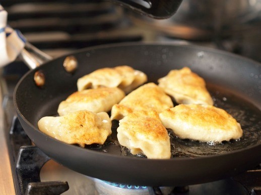 Potato, cheese, bacon and peas pierogi filling