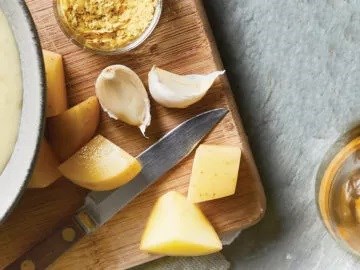 Potato “cheese” sauce