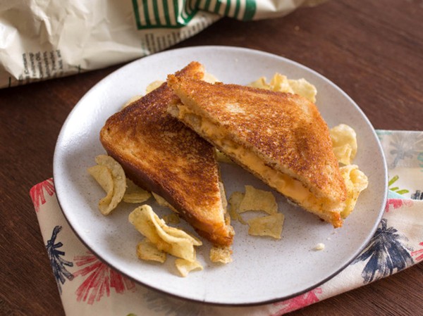 Potato chip grilled cheese