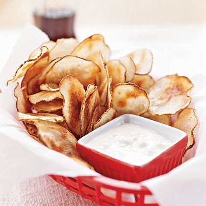 Potato chips with blue cheese dip