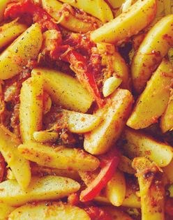Potato curry (Qormeh kachaloo)