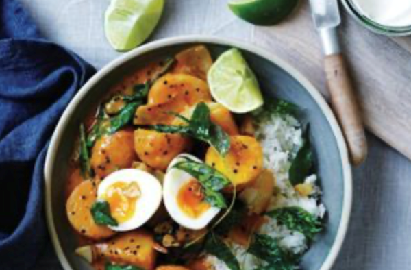 Potato curry with spinach, curry leaves and mustard seeds