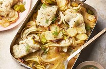 Potato, fennel, leek & cod traybake