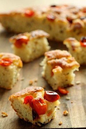 Potato focaccia with tomatoes and olives (Focaccia Pugliese)
