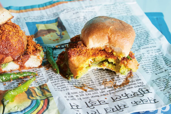 Potato fritter sandwich (Vada pav)