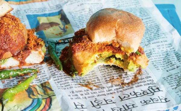 Potato fritter sandwich (Vada pav)