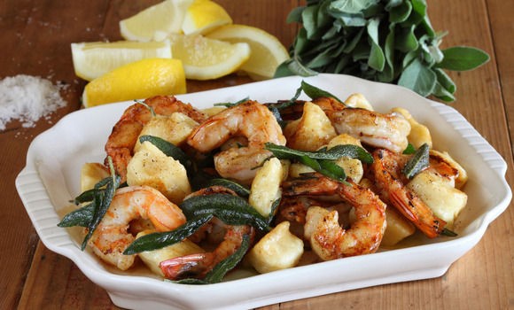 Potato gnocchi with prawns