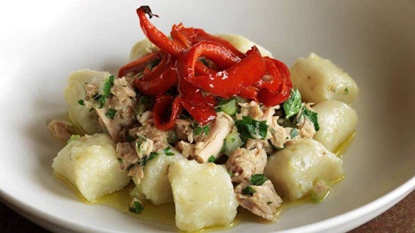 Potato gnocchi with roasted capsicum and tuna Provençale sauce