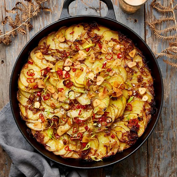 Potato gratin with coconut, chilli and lime