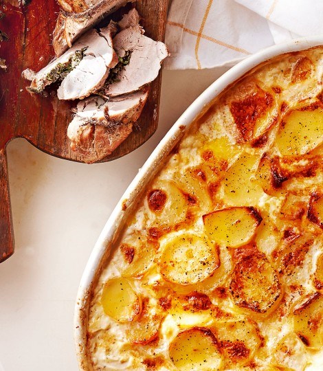 Potato gratin with sheep's cheese