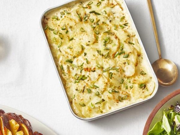 Potato gratin with spring onions