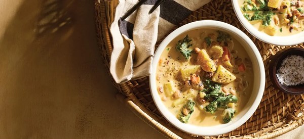 Potato-kale black-eyed pea soup