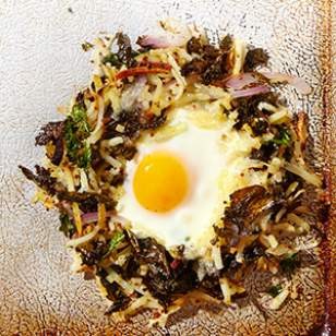 Potato-kale hash with eggs