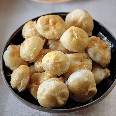 Potato knish (Kartofl knish)