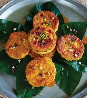  Potato kuku with saffron glaze (Kuku-ye shirin-e Mashadi)