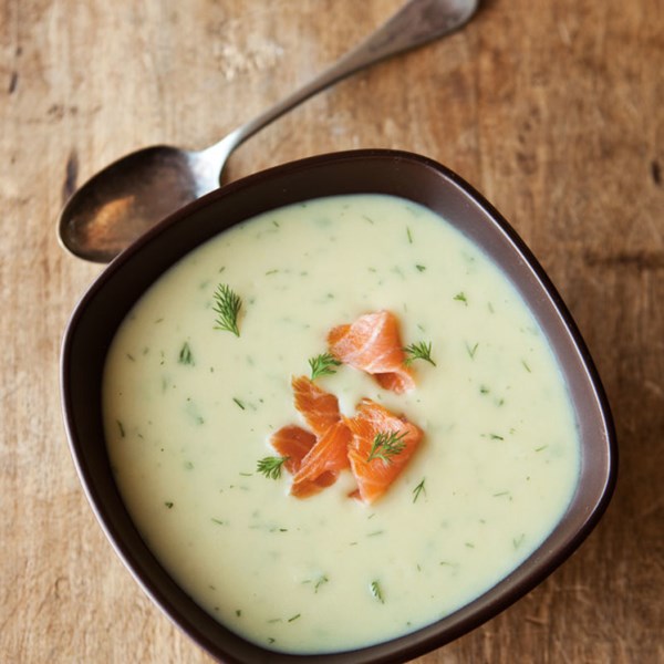 Potato-leek purée with smoked salmon & dill