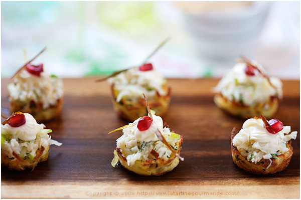 Potato nests with crab and apple topping (Nids de pommes de terre, garnis de crabe et de pomme verte)