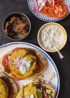 Potato pakora burgers