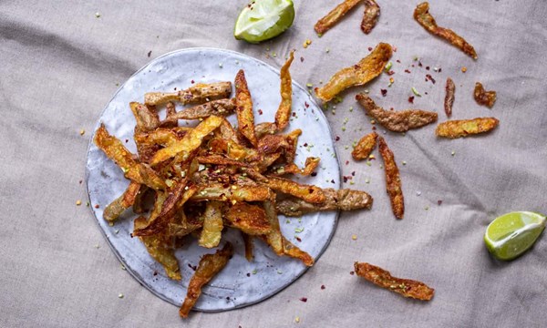 Potato peel crisps