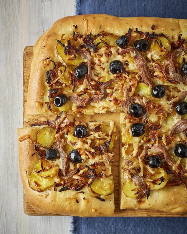 Potato pissaladière 