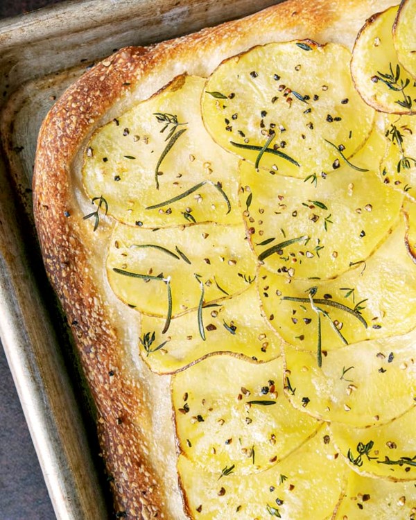 Potato pizza (Pizza con patate)