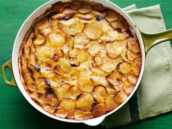 Potato-root vegetable gratin 