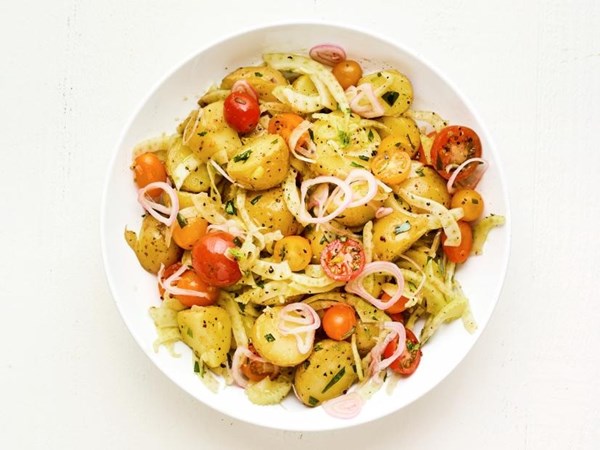 Potato salad with fennel 