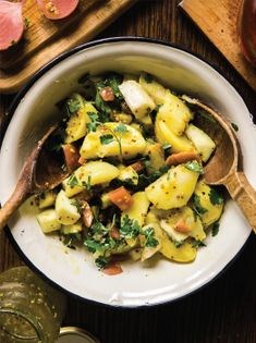 Potato salad with fermented radishes and pear (Sałatka ziemniaczana z kiszonymi rzodkiewkami gruszką)