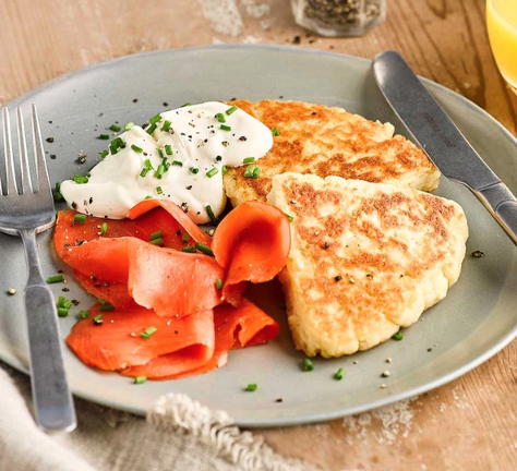 Potato scones with smoked salmon & soured cream