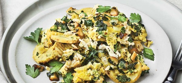 Potato-spinach casserole with trumpet mushrooms 